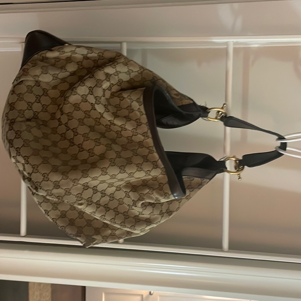 Gucci shoulder bucket bag.  Large.  Monogram canvas.